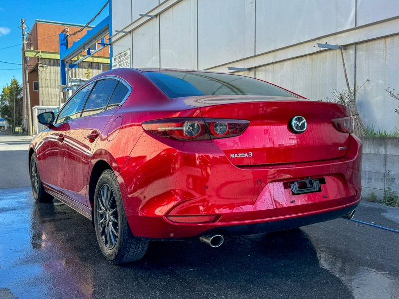 MAZDA 3