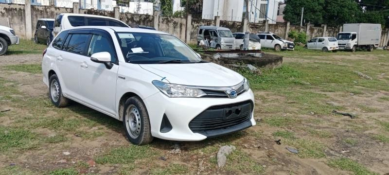 TOYOTA Fielder