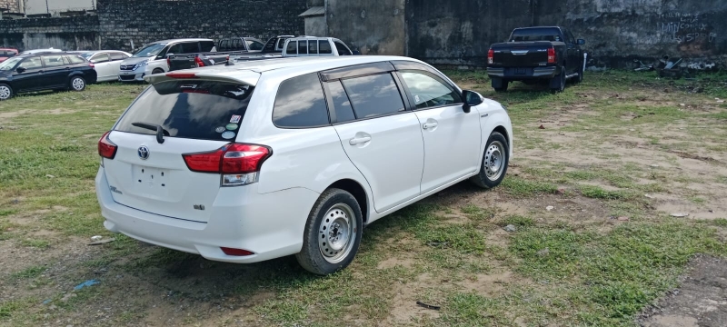 TOYOTA Fielder