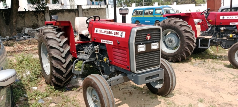 TRACTOR BULL POWER