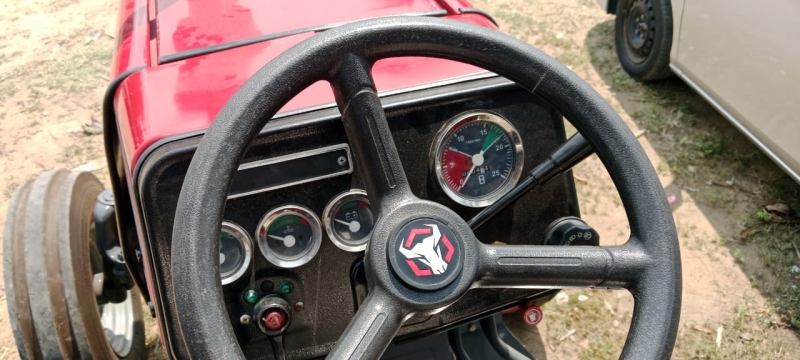 TRACTOR BULL POWER