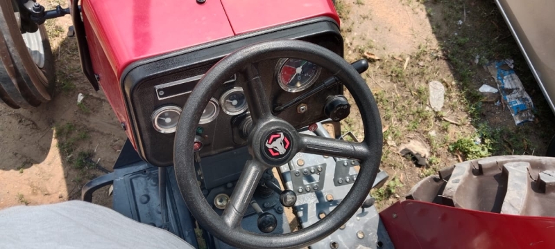 TRACTOR BULL POWER