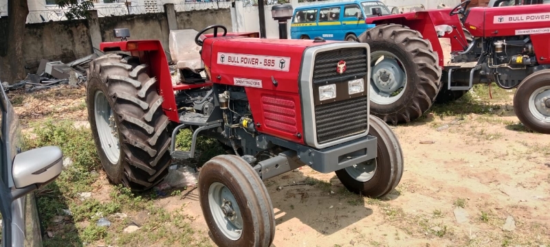 TRACTOR BULL POWER