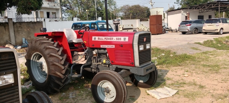 TRACTOR BULL POWER