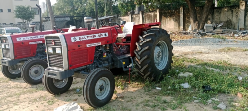 TRACTOR BULL POWER