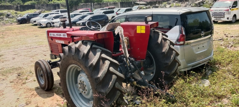 TRACTOR BULL POWER