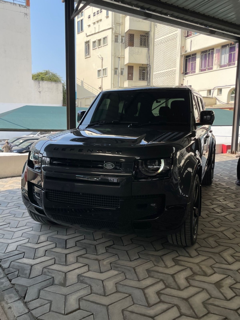 LAND Defender