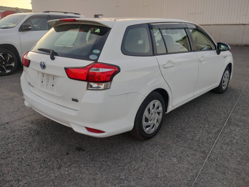 TOYOTA Fielder