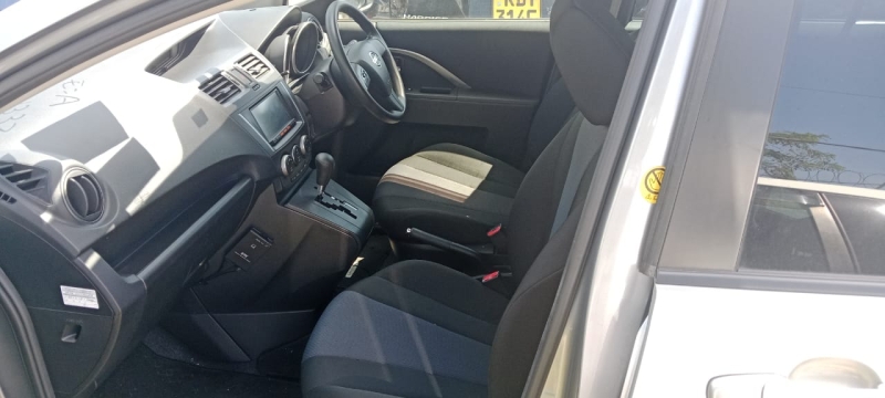 NISSAN Lafesta
