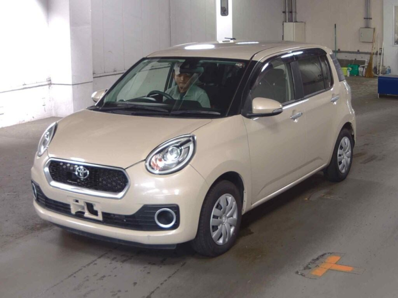 TOYOTA Passo
