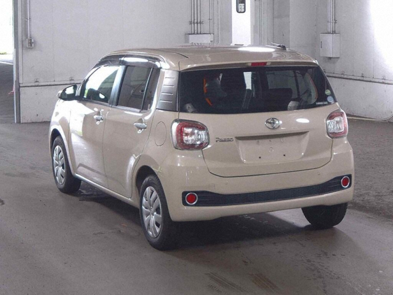 TOYOTA Passo