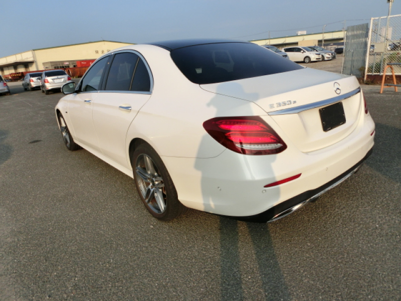 MERCEDES-BENZ E350