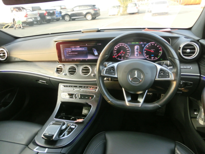 MERCEDES-BENZ E350