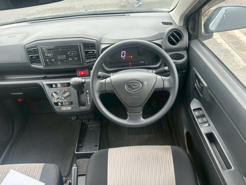 DAIHATSU MiraES