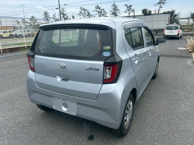 DAIHATSU MiraES