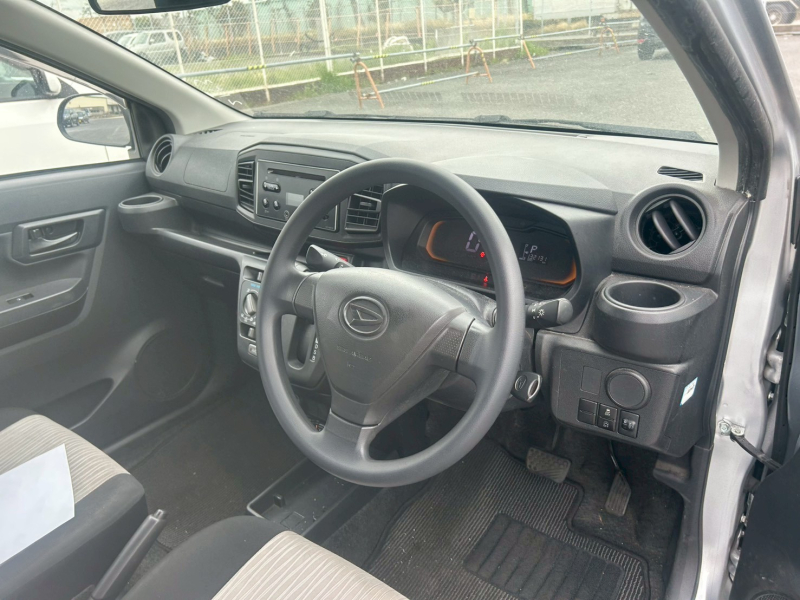 DAIHATSU MiraES